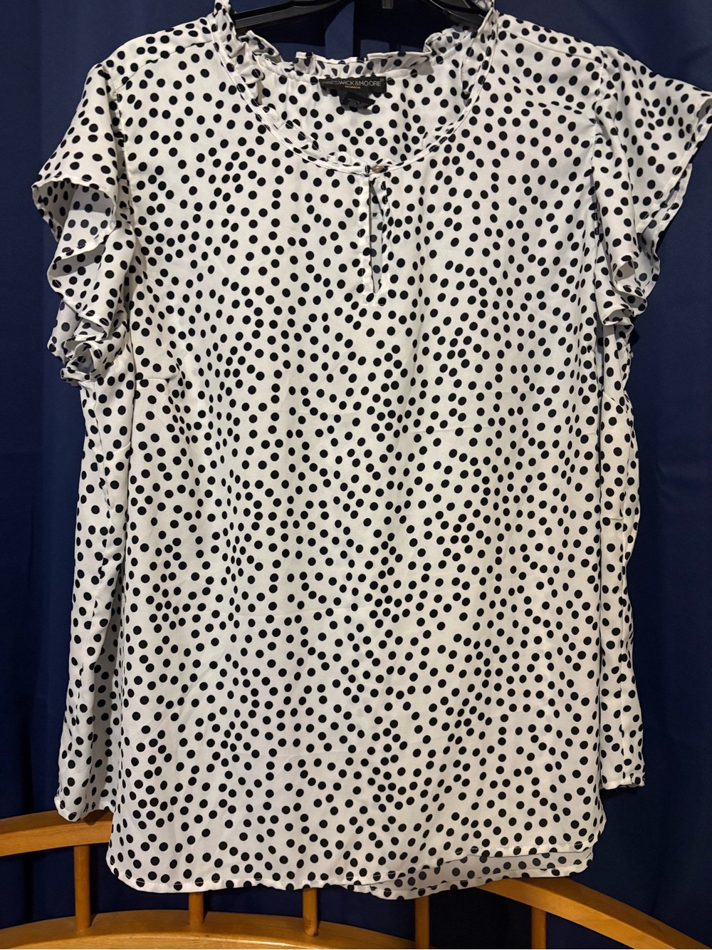 Polka Dot Flutter Sleeve Women’s Top - White & Black